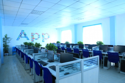 零基礎學軟件開發，江西新華電腦助你開啟IT職業之路